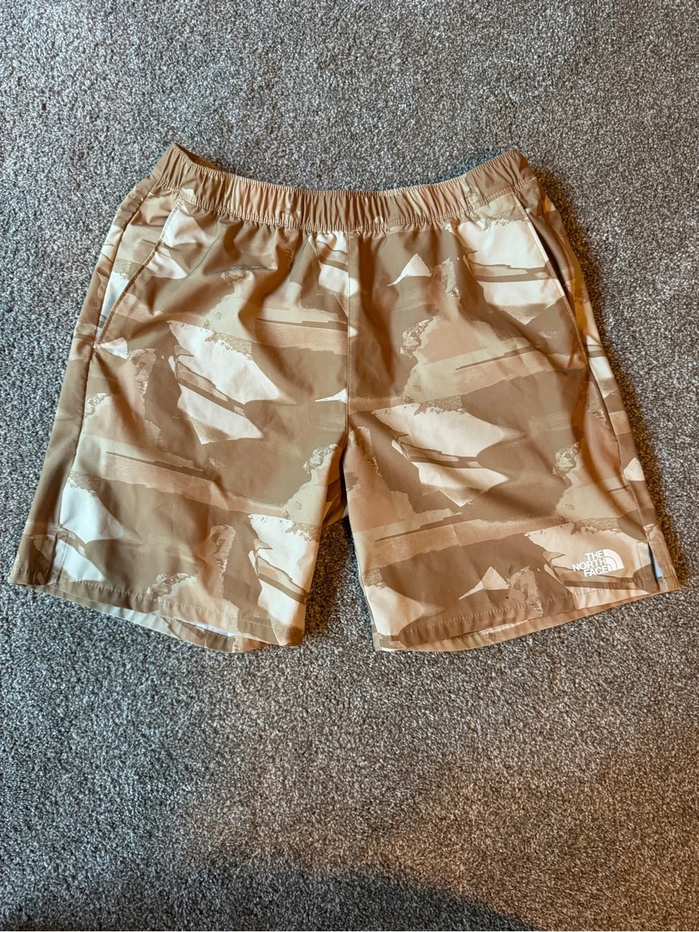 The North Face Wander Men’s Tan Camouflage Athletic Shorts